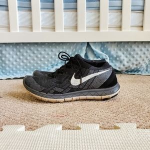 Nike Free 3.0 Flyknit women's sz 8 EUC running